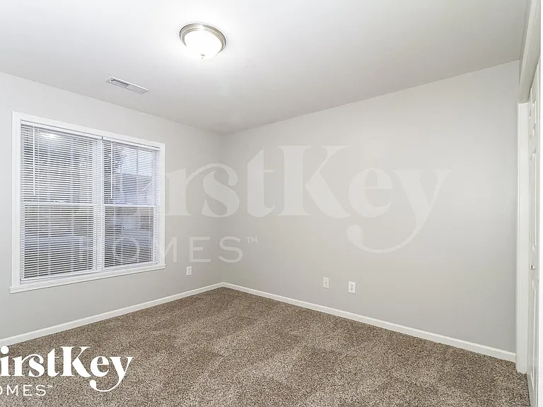 4040 Creekside Ct — Photo 11