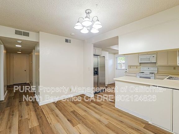 4th image of 2326 Tachevah Dr