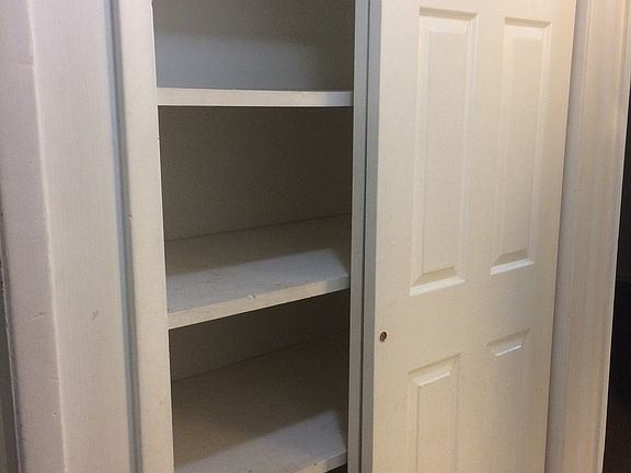 4th image of 2105 Lorraine Ave