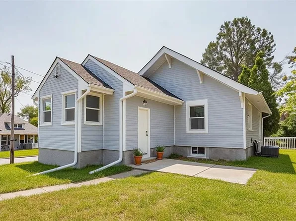 1301 Watrous Ave, Des Moines, IA 50315