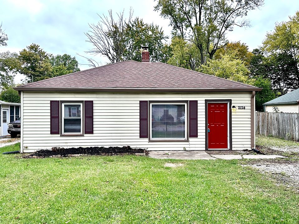 1st image of 2124 Whalen Ave