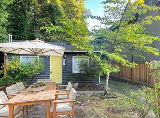 2727 NE 92nd St #B, Seattle, WA 98115