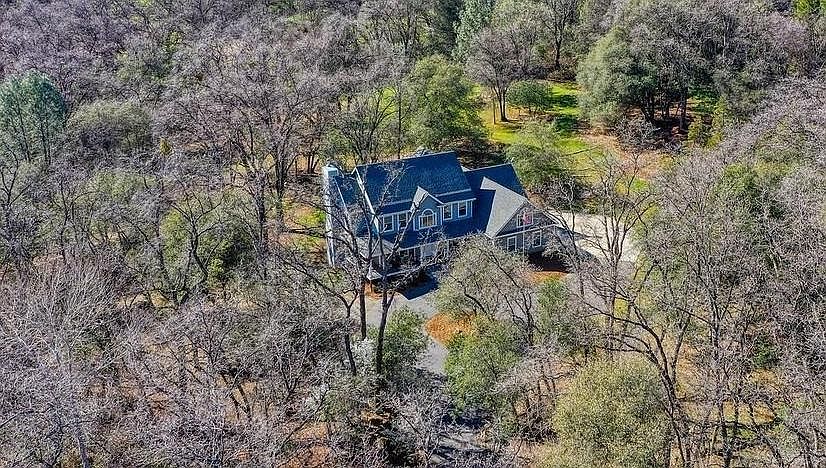 1st image of 1233 Shadow Rock Dr