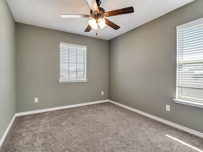 3094 Maverick Dr — Photo 34