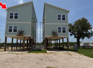 438 Private Road 670, Matagorda, TX 77457