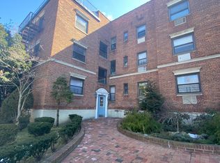 20210 42nd Ave #333, Bayside, NY 11361