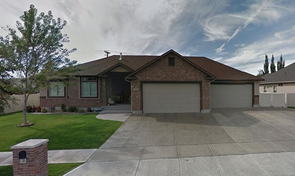 1st image of 4400 Stonebrook Ln