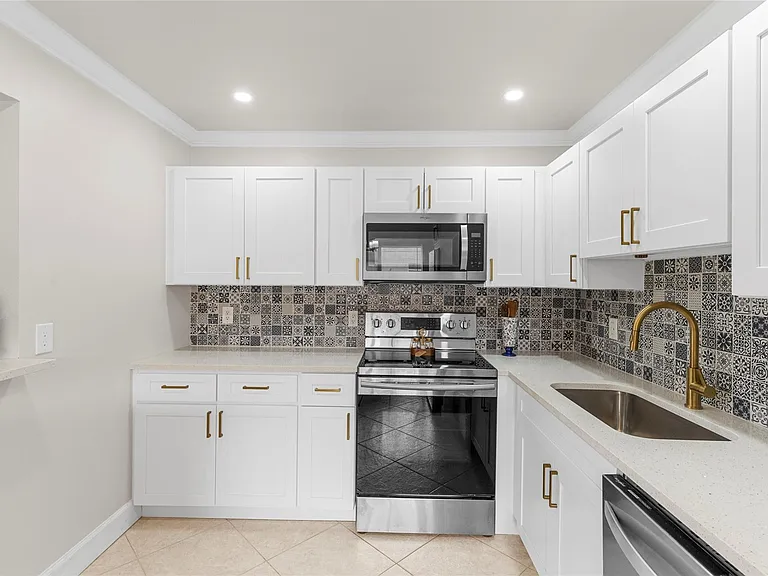 251 Seville Ct #251-K — Photo 3