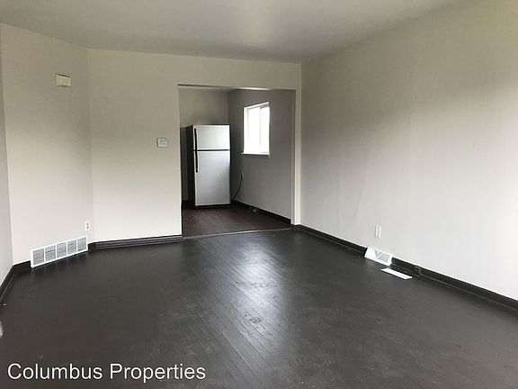 2nd image of 2068 Grasmere Ave