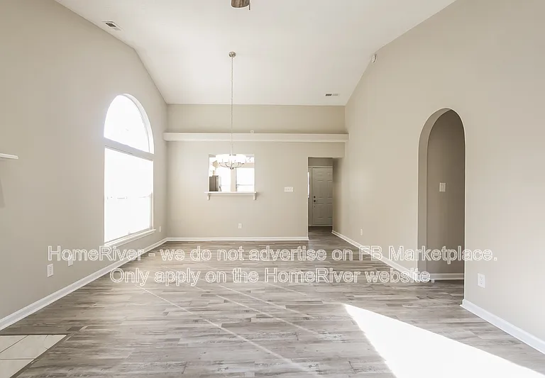 6269 Old Barn Ct — Photo 5