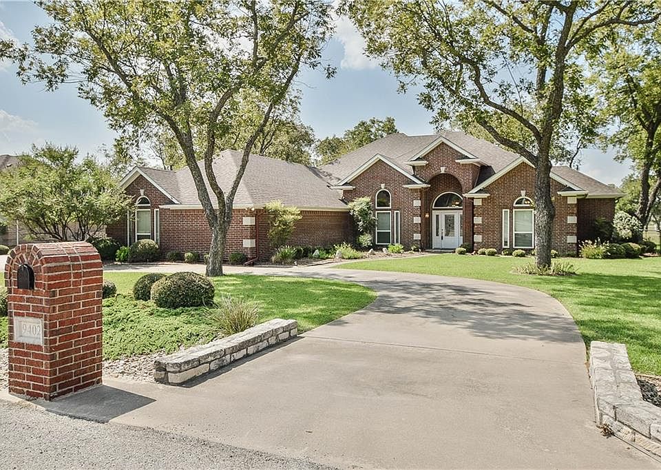 1st image of 9402 Gleneagles Dr