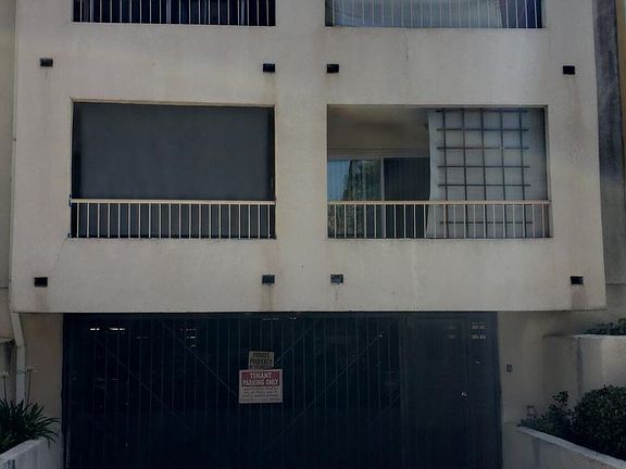 4th image of 430 N Holliston Ave APT 207