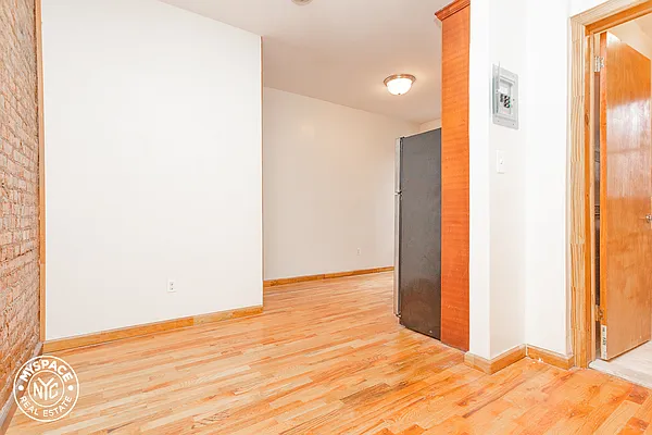 Rented by MySpaceNYC | media 13