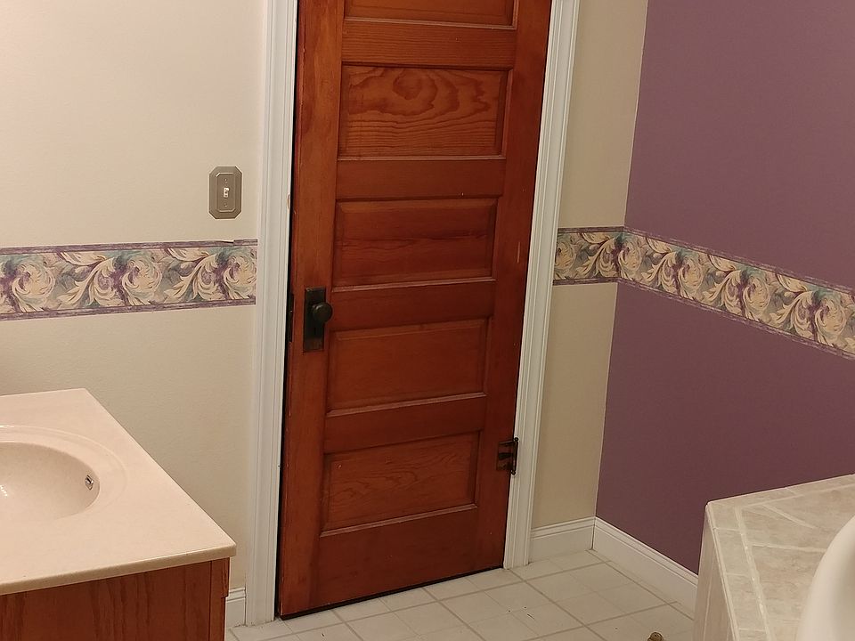 Bathroom upstairs
