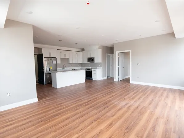 13 Nahant St #2A, Lynn, MA 01902