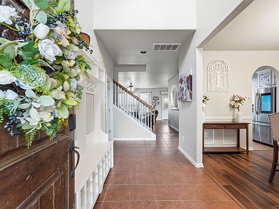 3rd image of 9906 Jewel Ln
