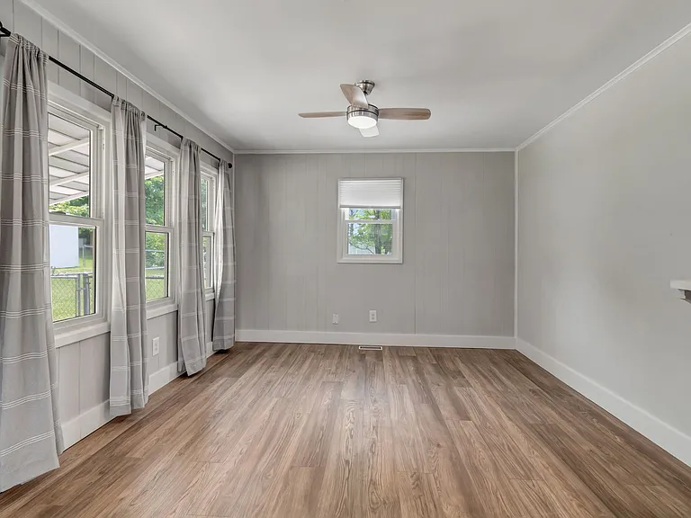 5039 Wilson Pike — Photo 17
