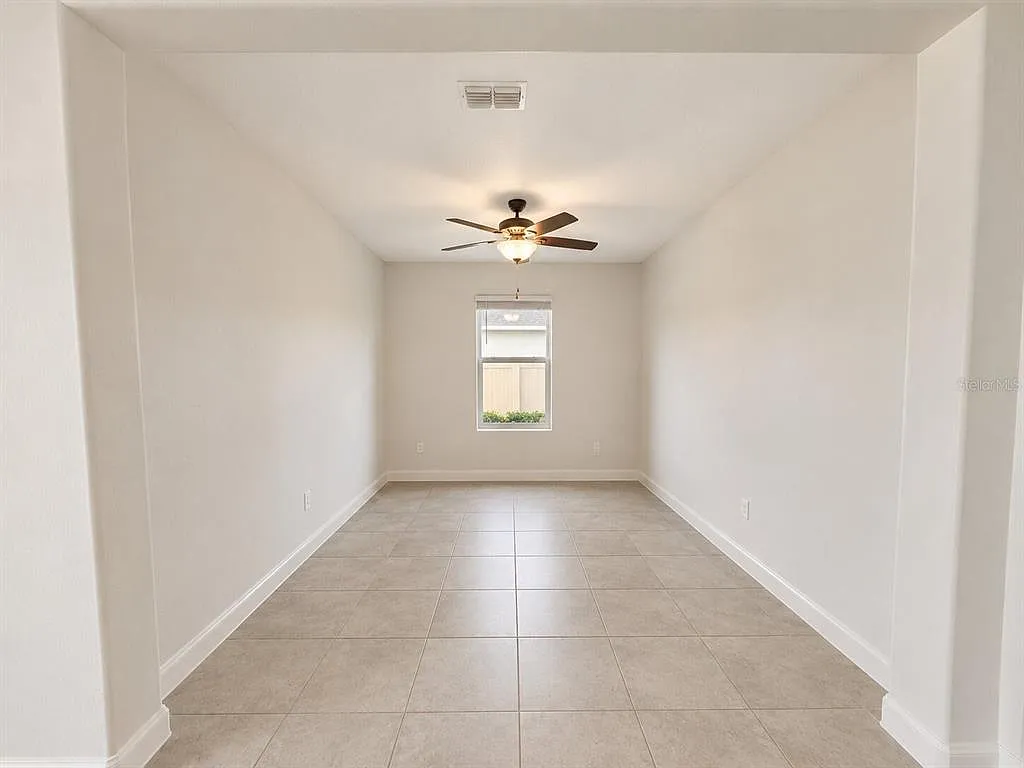 6 bed, 3.0 bath, 3362 sqft, $3,150 — Photo 4