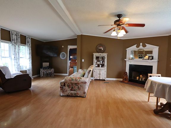 5th image of 505 Cunningham Ct