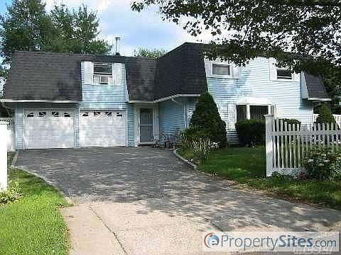 1st image of 5 Willow Ct