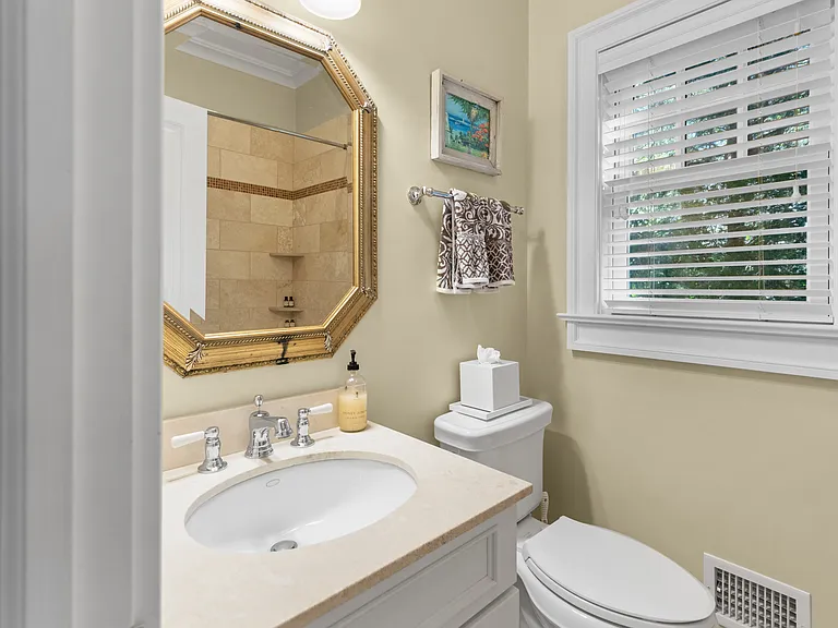 207 Water Mill Towd Rd — Photo 9