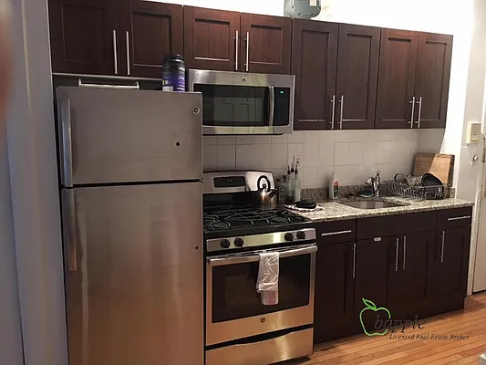 Rented by Bapple | media 21