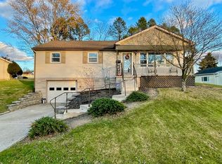 411 Trudy Rd, Harrisburg, PA 17109