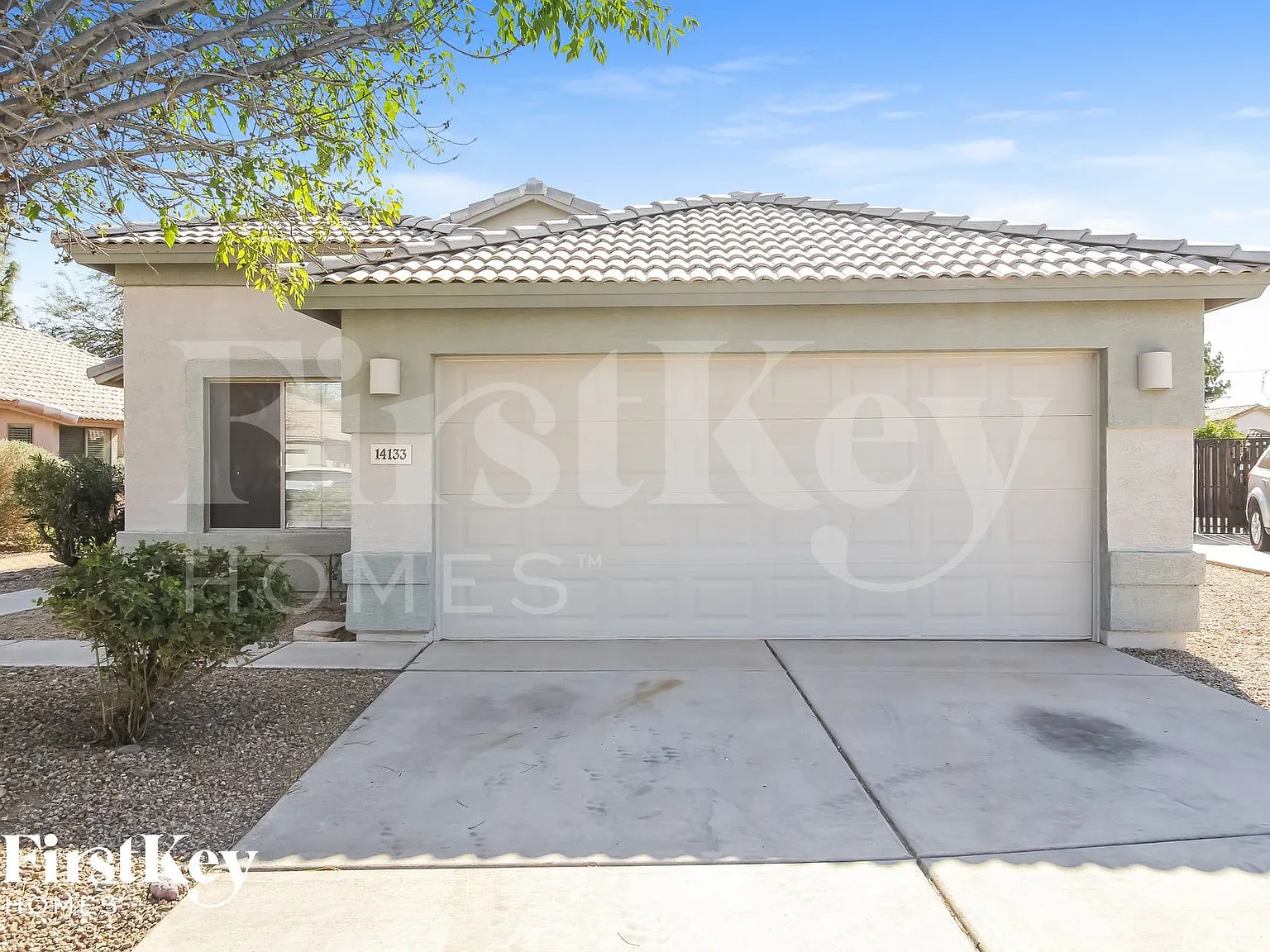 3 bed, 2.0 bath, 1373 sqft, $2,210 — Photo 1