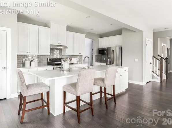 3966 Kelton Way, Charlotte, NC 28216