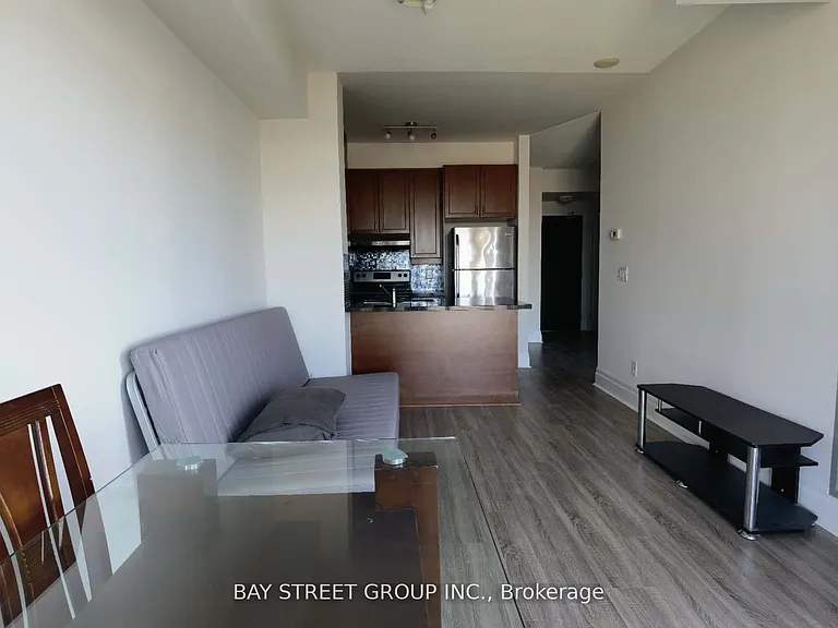 151 Upper Duke Cres #1304 — Photo 11