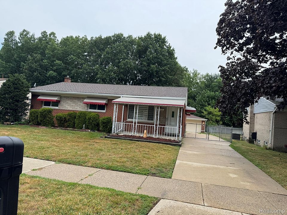 1st image of 28922 Rayburn St
