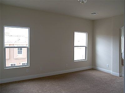 Master Bedroom (1 Floor)
