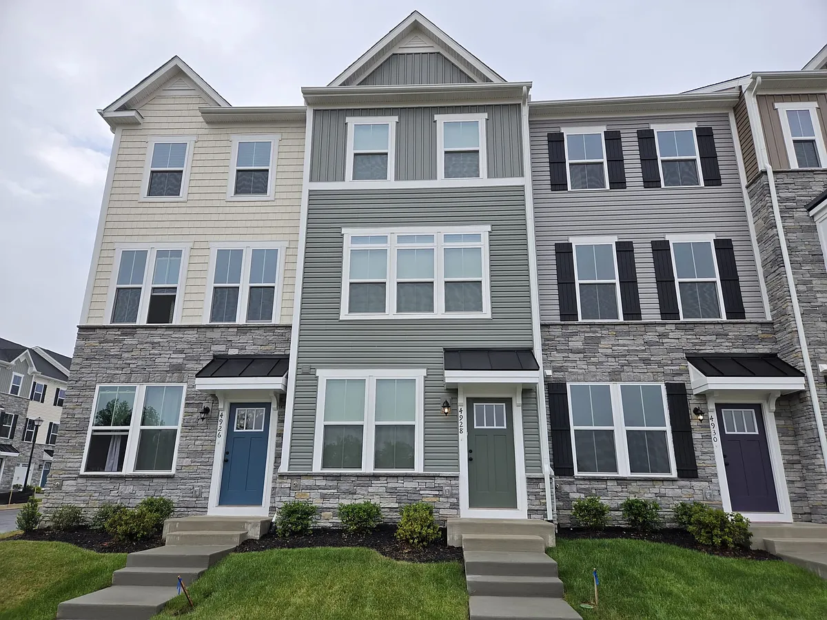 Building Photo - 4928 Dunhaven Dr