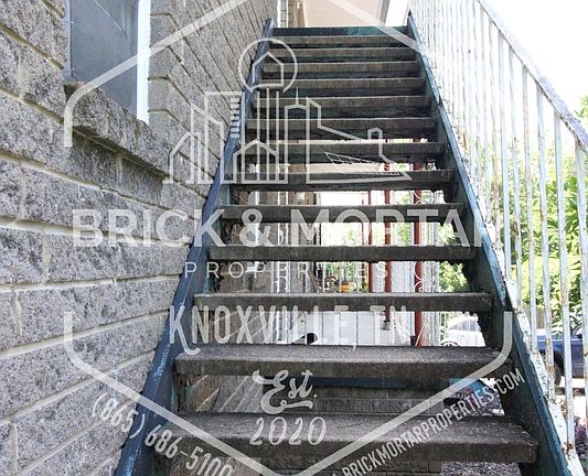 3rd image of 500 Farragut Ave APT 6