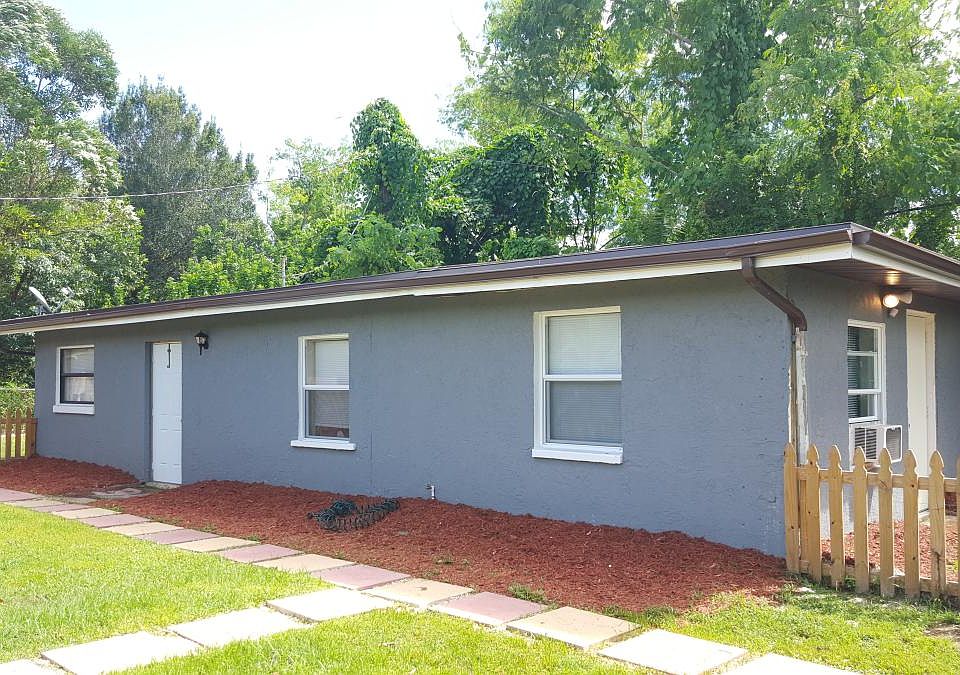 Two Bedroom, 1 Full Bath