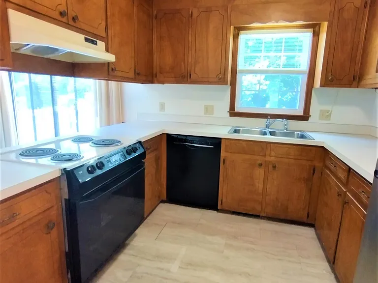 509 Mill St — Photo 30