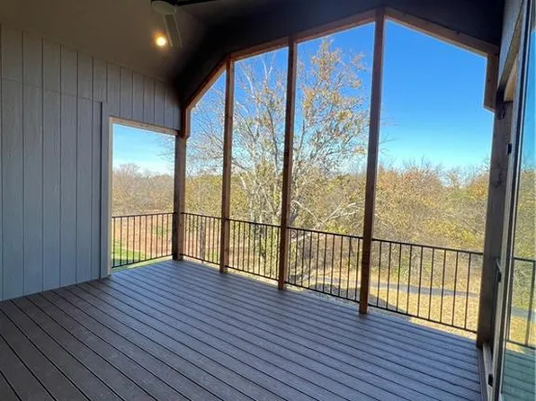 2516 W 179th St, Overland Park, KS 66085