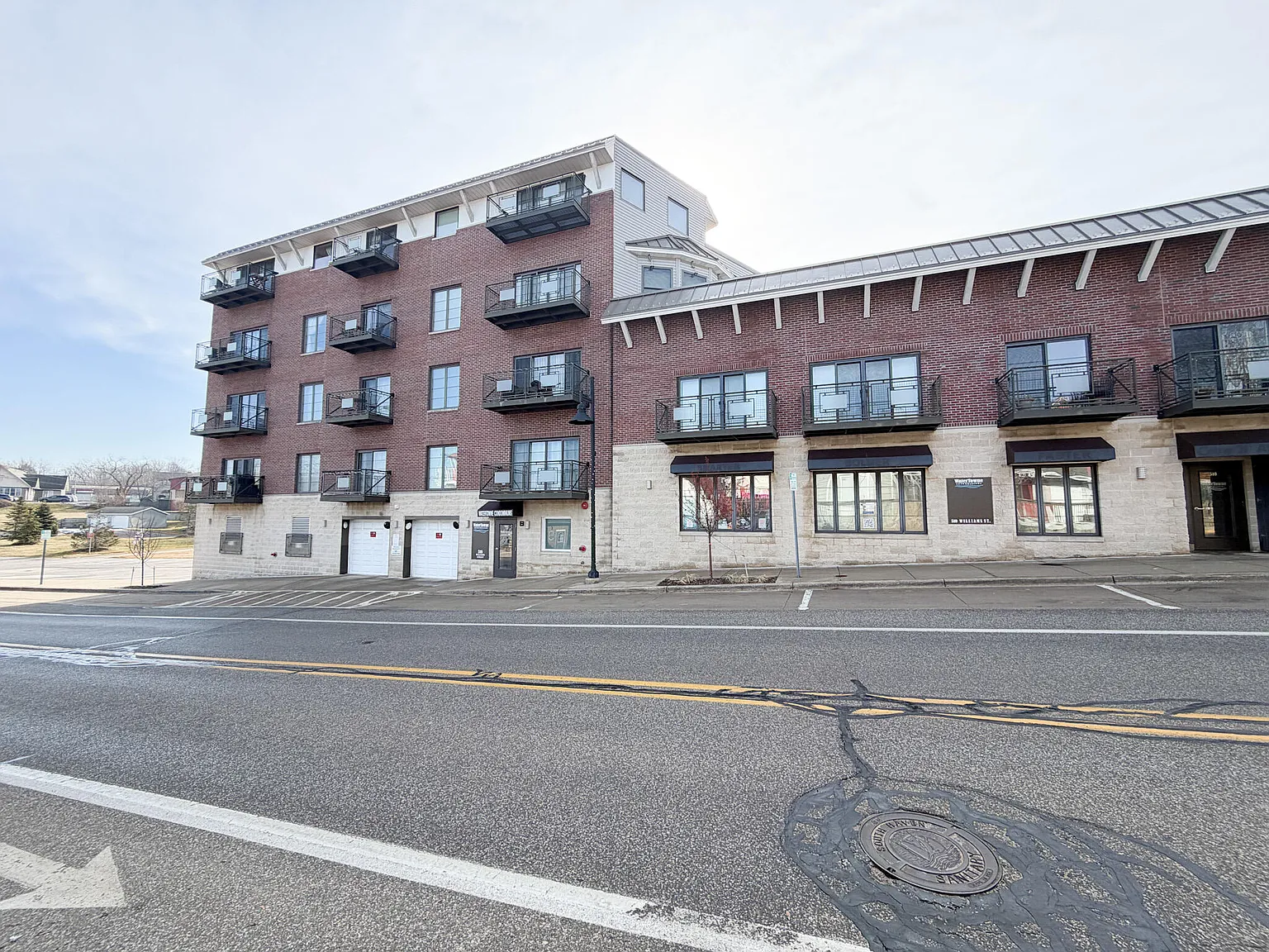 516 Williams St APT 10 photo 1