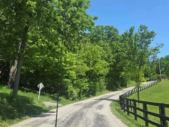 529 Rapp Hollow Rd, Lucasville, OH 45648