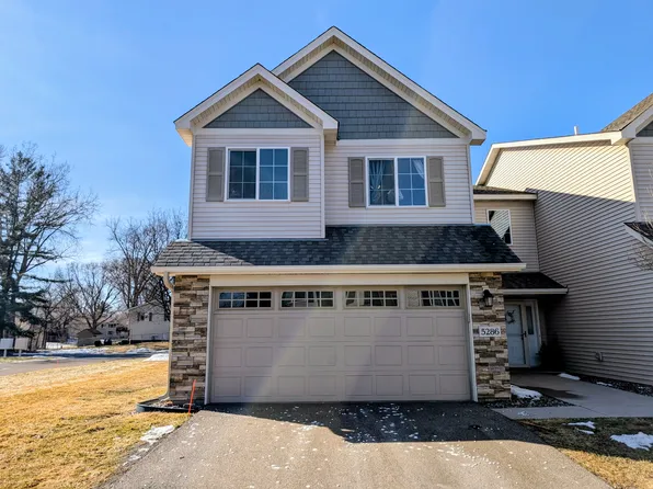 5286 Greenwood Dr, Mounds View, MN 55112