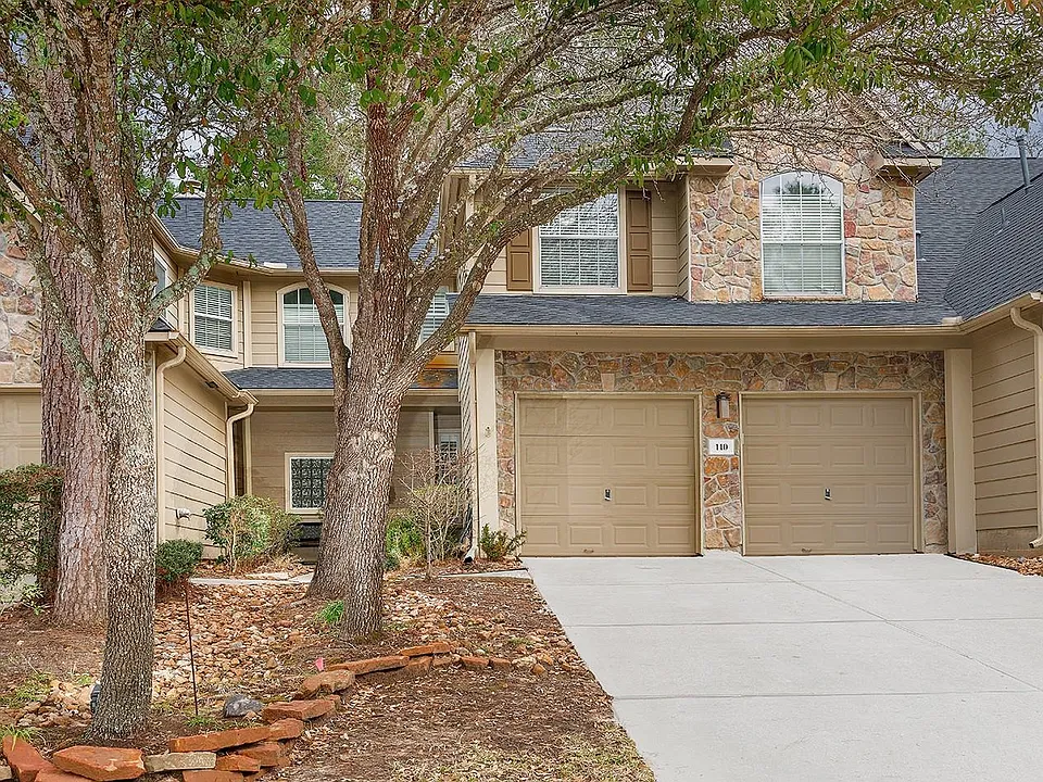 110 N Valley Oaks Cir