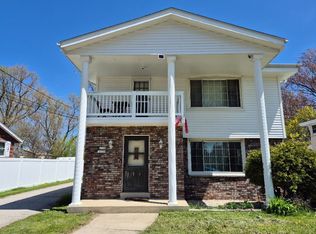 4356 S Iowa Ave, St Francis, WI 53235