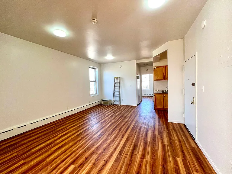 111 Montauk Ave #2 — Photo 2