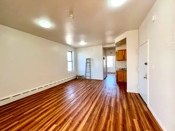 111 Montauk Avenue image 1 of 10