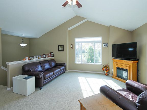 3rd image of 25804 Chaty Ln