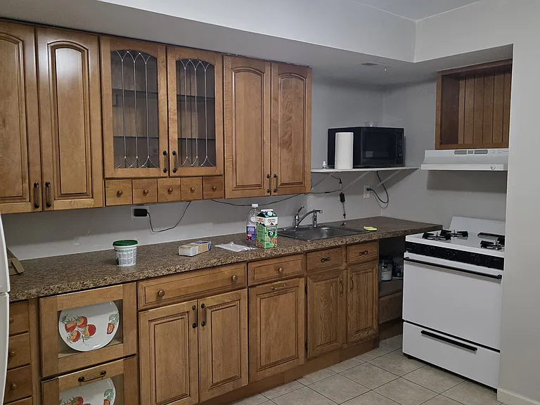59 Elwood Ave — Photo 8