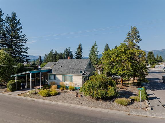 4th image of 920 Main Ave