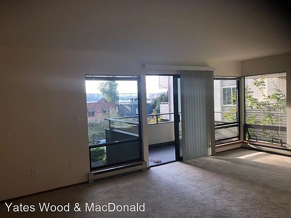 4th image of 2316 Yale Ave E #E