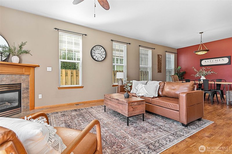 5th image of 2277 Cherry Street #St