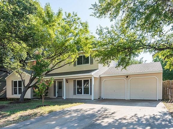 2nd image of 1701 Oakridge Dr